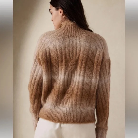New BANANA REPUBLIC Size XS Celeste Ombre Sweater in Latte - Picture 2 of 6